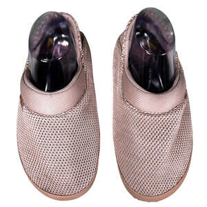 FREEWATERS   Size US 9 / 40 EUR   KASSIE   BEIGE Slip-On Cushioned Mesh SLIPPERS